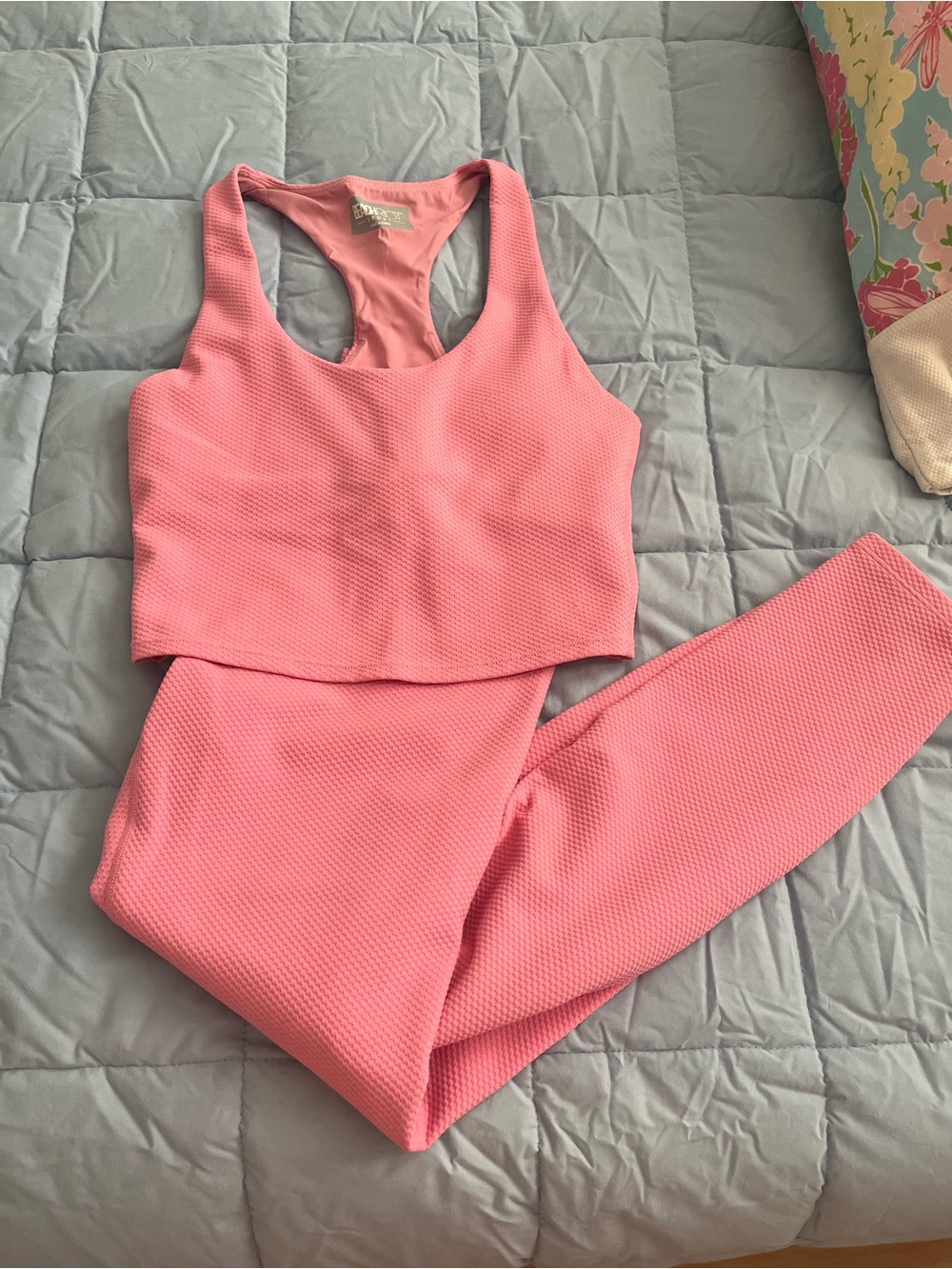 Beach Riot Pink Textured Active Set - Sports Bra & Leggings